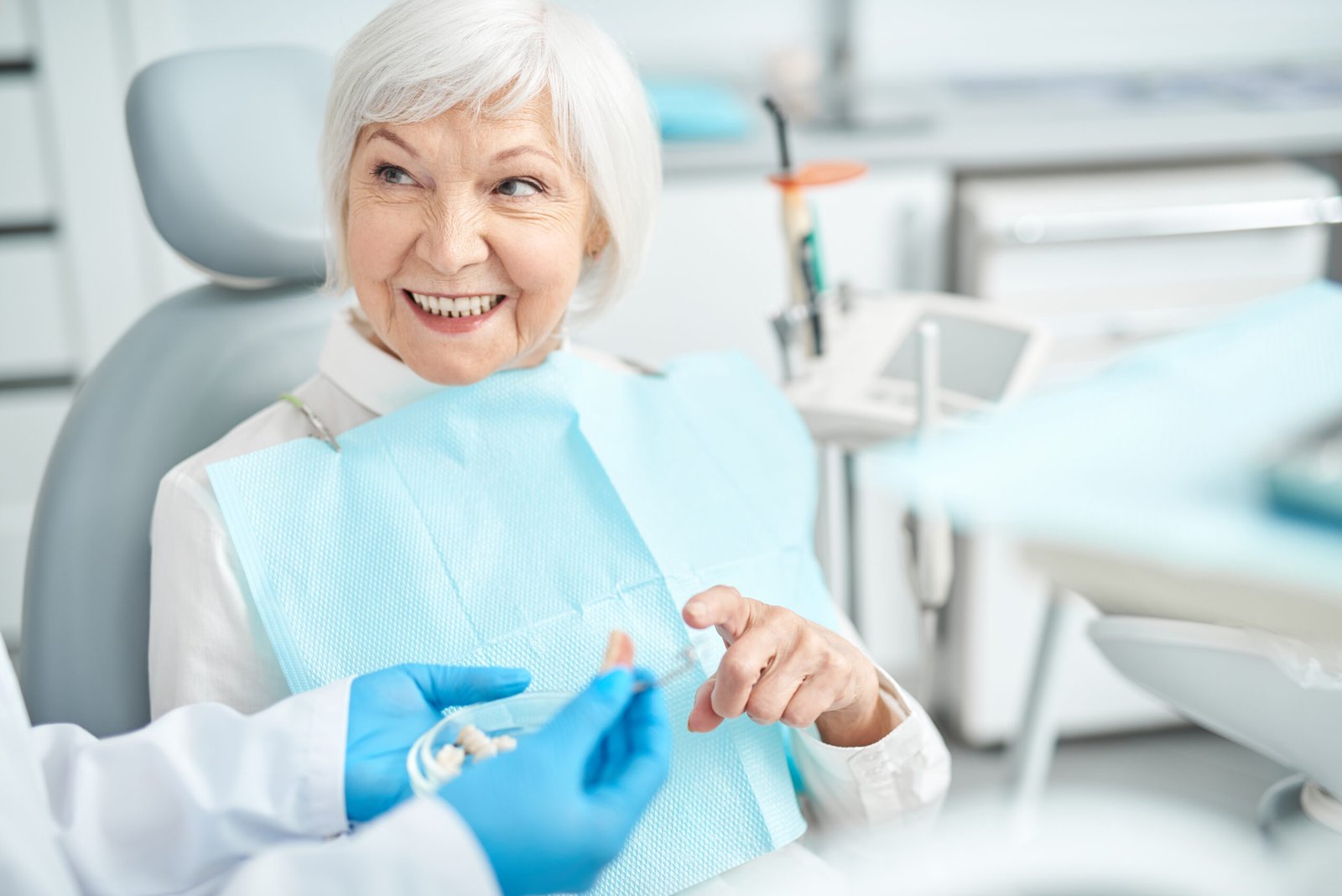 Pros and Cons of Dental Implants in Culver City, CA